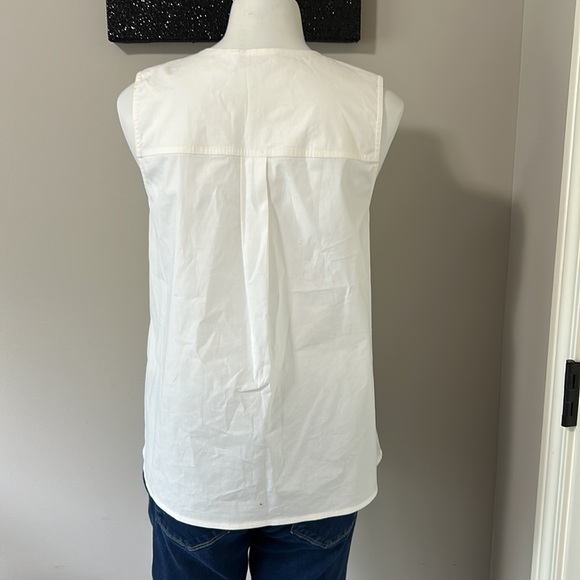 TORY BURCH White Marguerite Shell Sleeveless Top Decorative Buttons Shirt Sz 4 - Picture 8 of 13